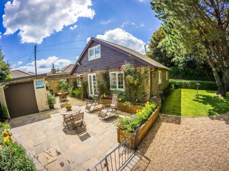 Swallows Nest - Covehurst Bay Cottage